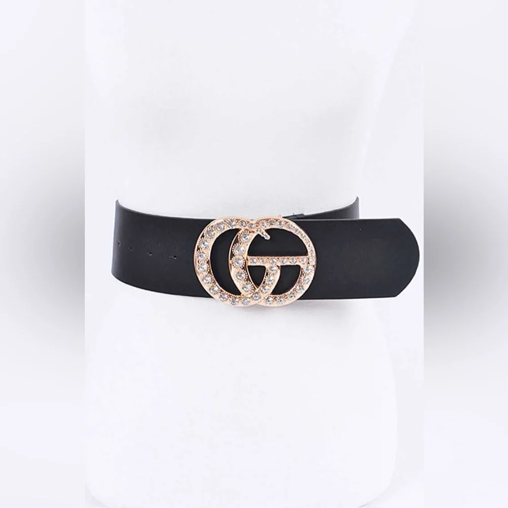 Oversized Metal Buckle Accented Statement Belt